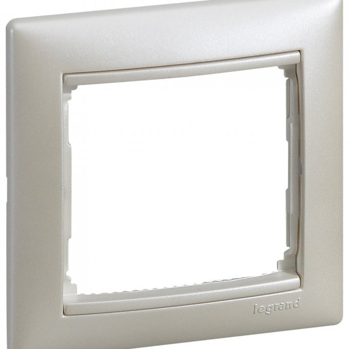 Рамка LEGRAND Valena 1 пост жемчужный 770471